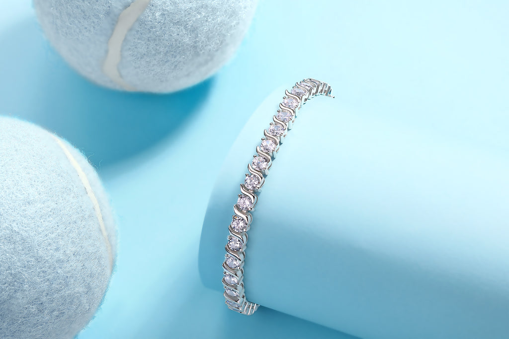 Set With Top-quality Moissanite, This Luxurious And Fashionable Light Luxury Trend Jewelry Silver Bracelet Is Made Of S925 Silver Electroplated With Platinum null jewelry set with top-quality moissanite