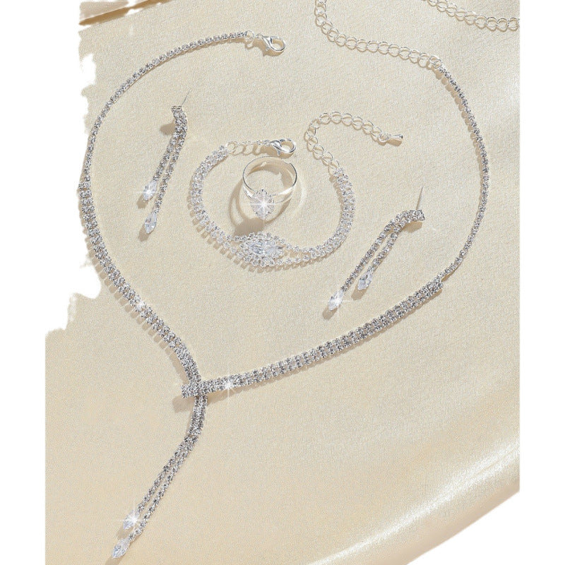 Fashion Simple Necklace Earring Bracelet Four-piece Set null